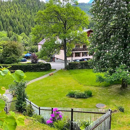 U Studanky فندق 3*